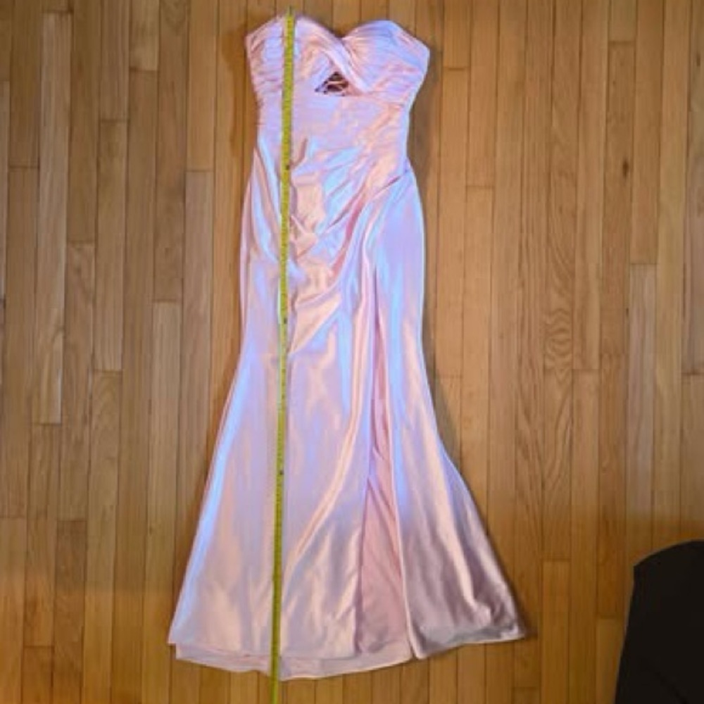 Stacees size 2 Blushing Pink trumpet style prom dress bridesmaid formal